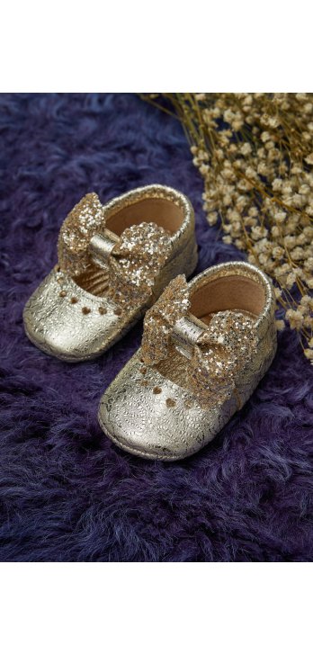 Heart Genuine Leather Baby Shoes Gold Ribbon